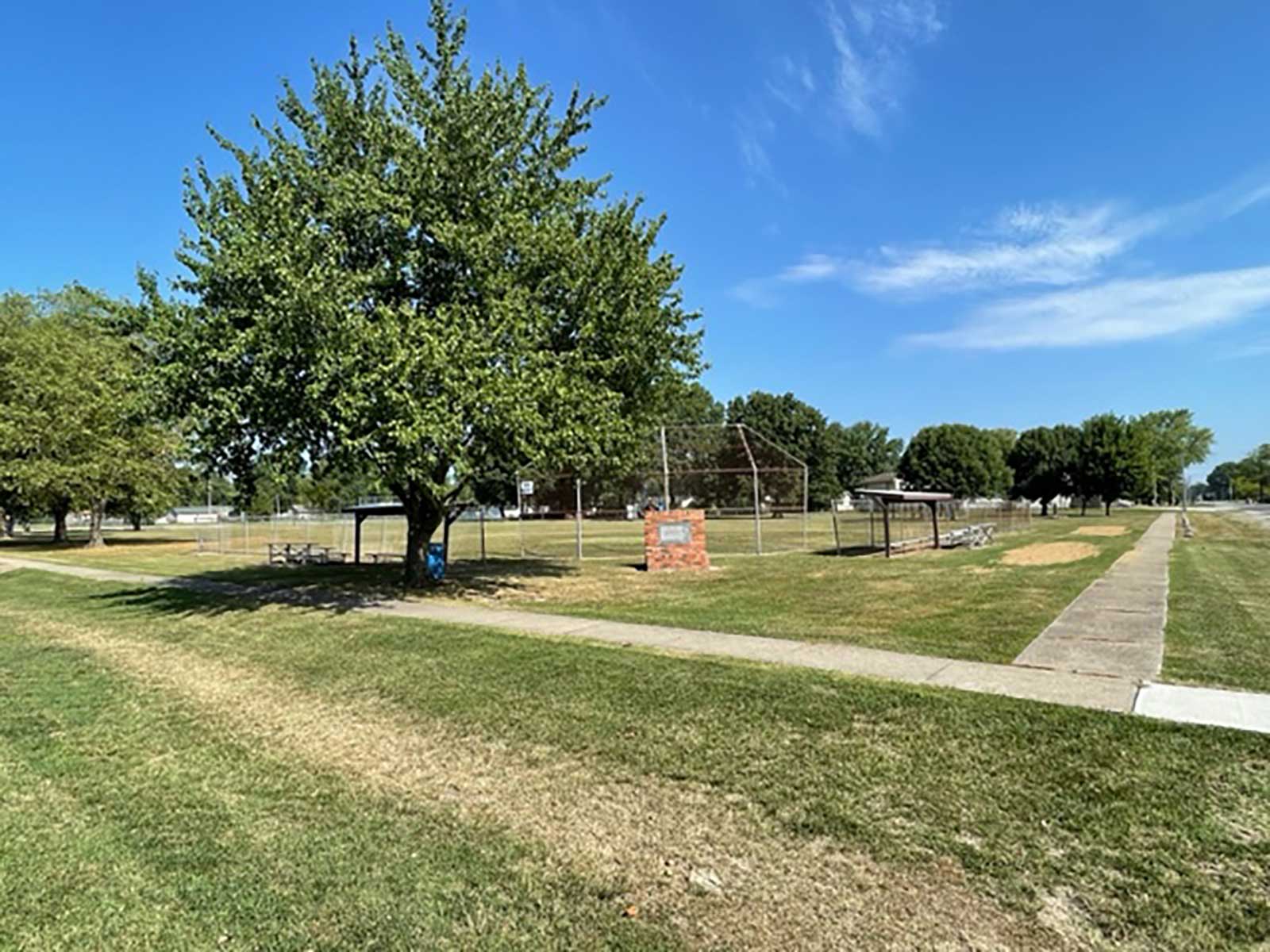 a baseball or softball field at Echlin Park