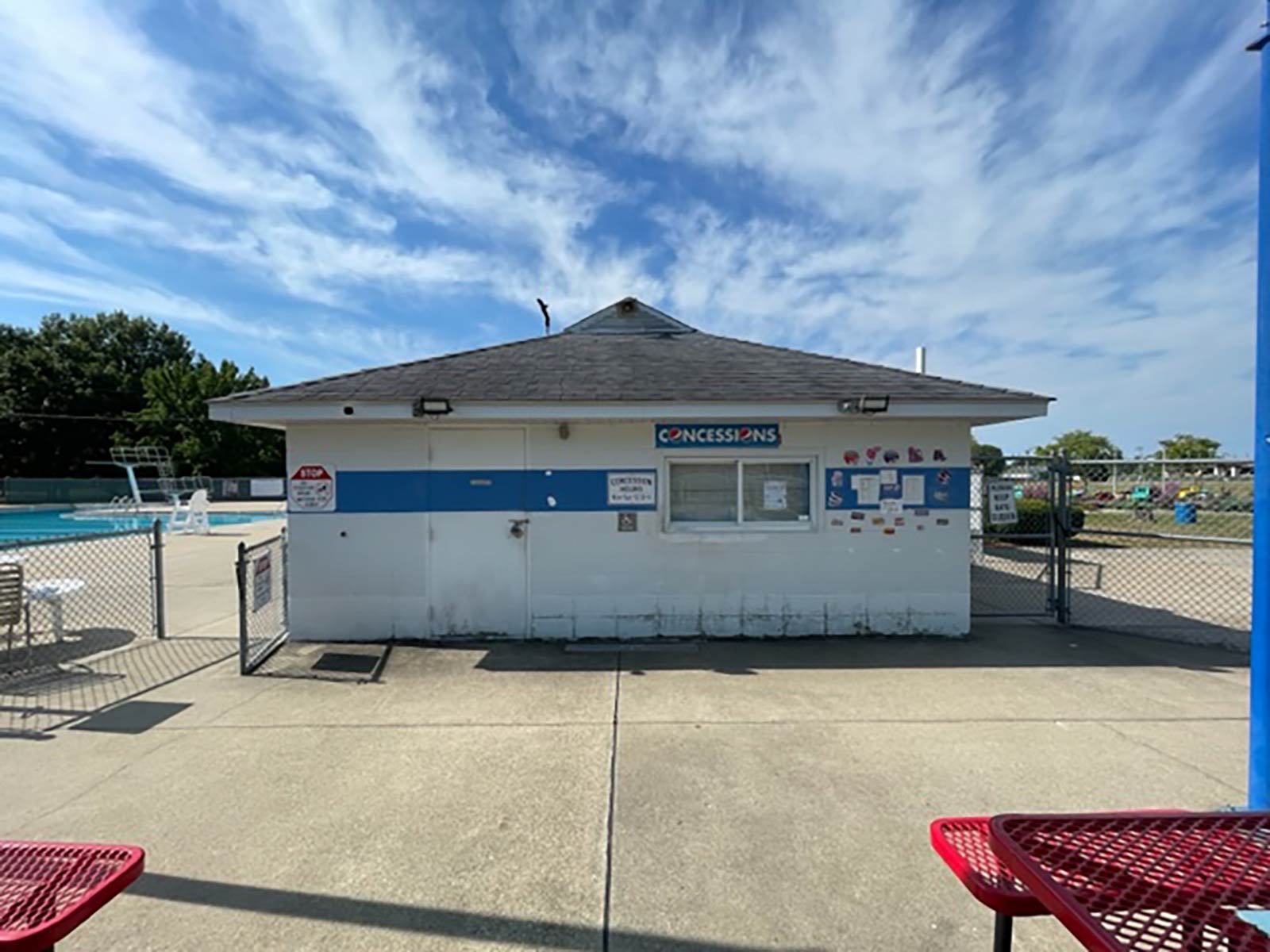 view two of the concession stand at Memorial Pool